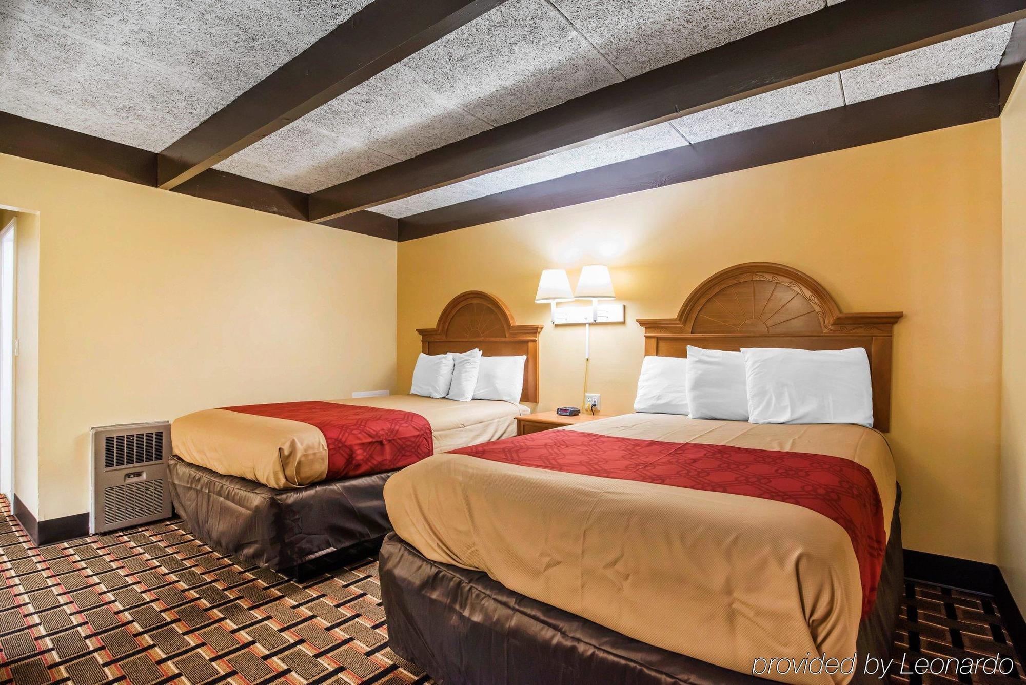 Econo Lodge 뉴팔츠 외부 사진