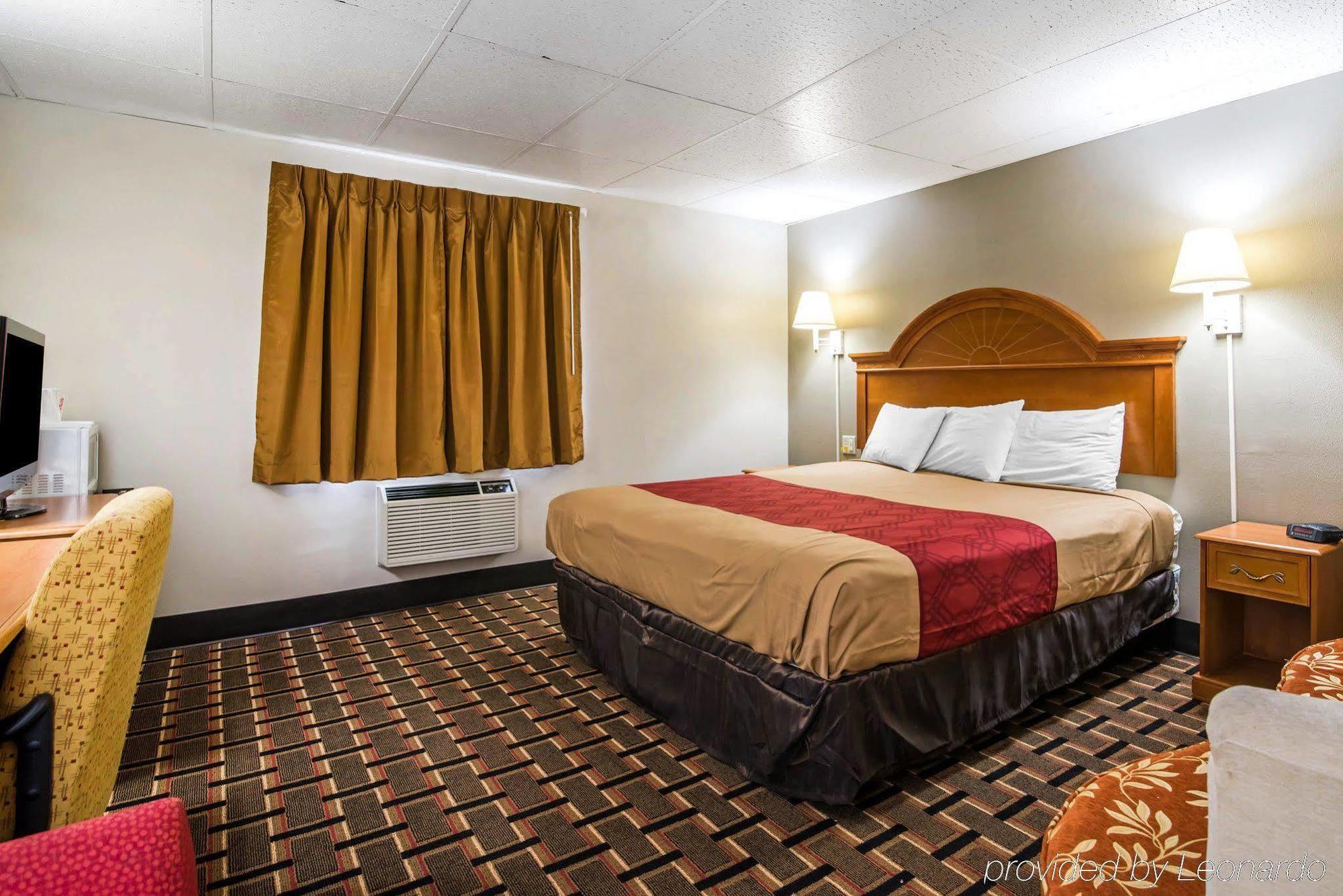 Econo Lodge 뉴팔츠 외부 사진