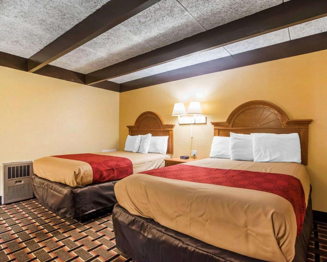 Econo Lodge 뉴팔츠 외부 사진