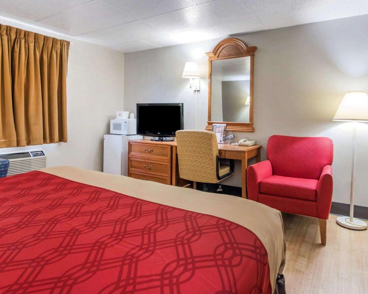 Econo Lodge 뉴팔츠 외부 사진